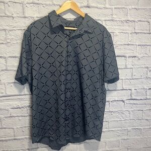 Express XL NWOT Black Diamond Pattern Shirt